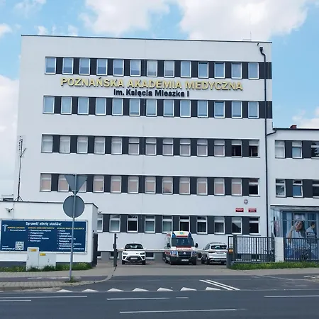 24h Self Check-in Lotnisko Blisko Stadion Targi Szpitale I Uczelnie * Poznan