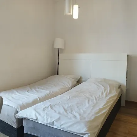 24h Self Check-in Lotnisko Blisko Stadion Targi Szpitale I Uczelnie Appartement