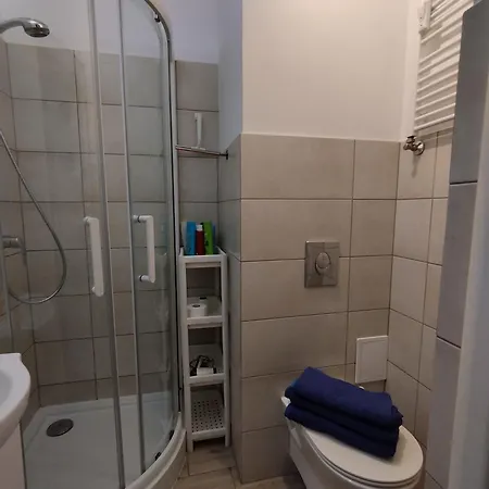 24h Self Check-in Lotnisko Blisko Stadion Targi Szpitale I Uczelnie Apartment