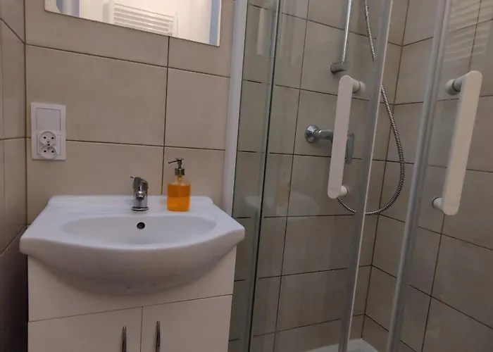 24h Self Check-in Lotnisko Blisko Stadion Targi Szpitale I Uczelnie Apartment *