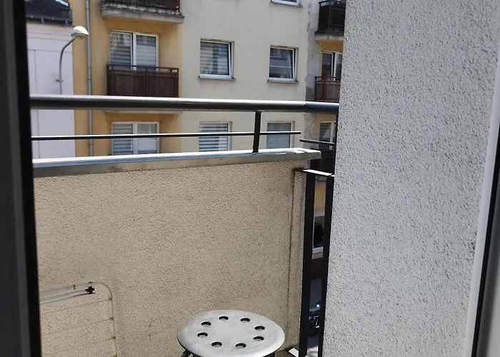 Apartment 24h Self Check-in Lotnisko Blisko Stadion Targi Szpitale I Uczelnie